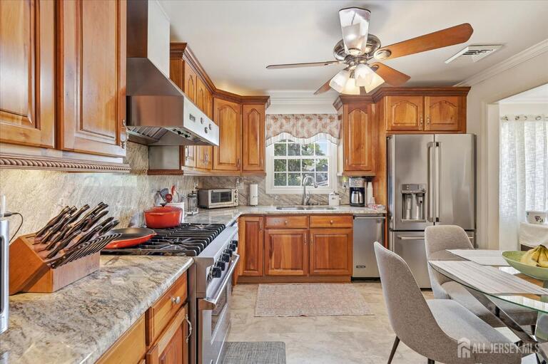 Photo 33 of 902 10th Street, Union Beach NJ 07735, Union Beach, NJ