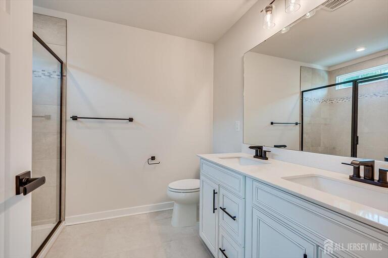 Photo 33 of 220 Anchor Way, Aberdeen NJ 07721, Aberdeen, NJ