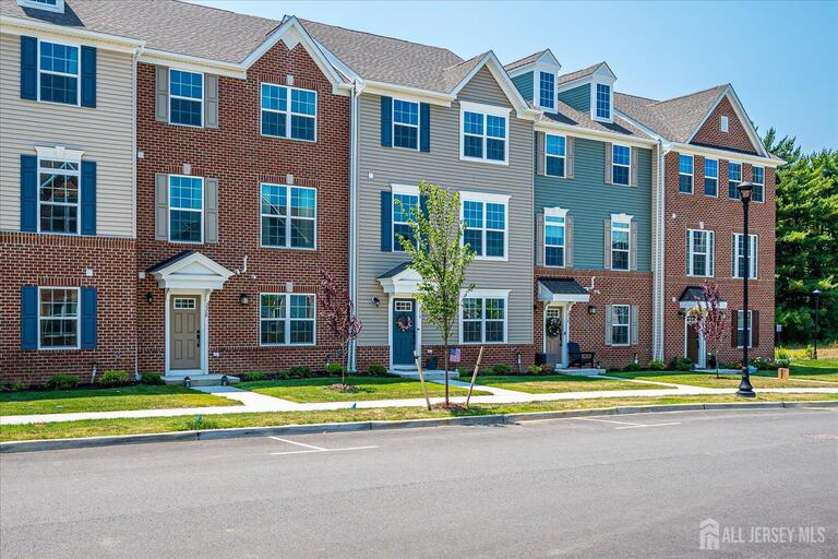 Photo 2 of 220 Anchor Way, Aberdeen NJ 07721, Aberdeen, NJ