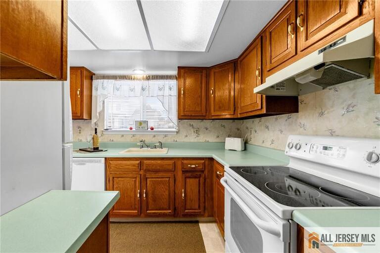 Photo 14 of 376 Stirling Drive # 376A, Monroe NJ 08831, Monroe, NJ
