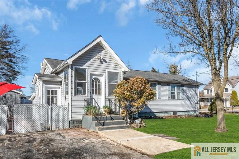 Photo 2 of 18 Avenue B, Helmetta NJ 08828, Helmetta, NJ