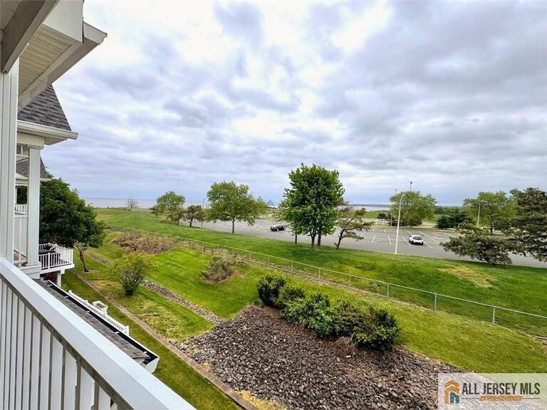 Photo 27 of 68 S Shore Drive # 21, South Amboy NJ 08879, South Amboy, NJ