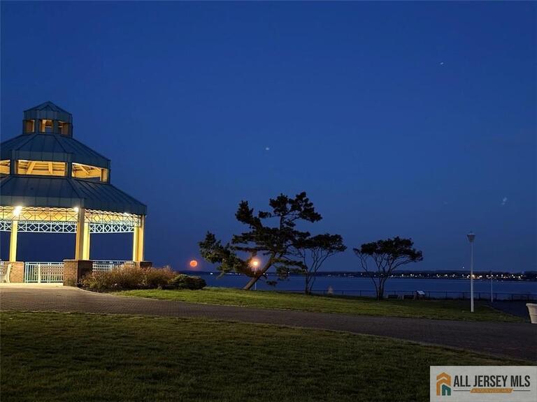 Photo 42 of 68 S Shore Drive # 21, South Amboy NJ 08879, South Amboy, NJ