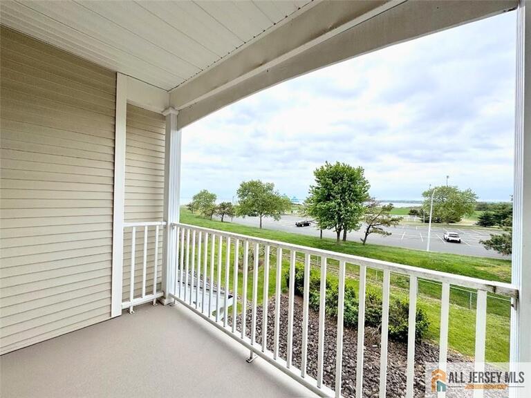 Photo 17 of 68 S Shore Drive # 21, South Amboy NJ 08879, South Amboy, NJ