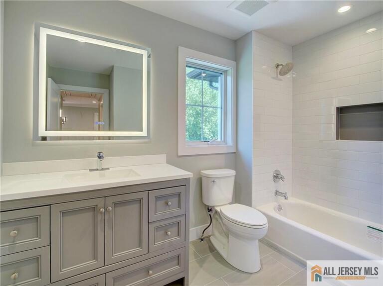 Photo 31 of 529 Wood Avenue, Edison NJ 08820, Edison, NJ