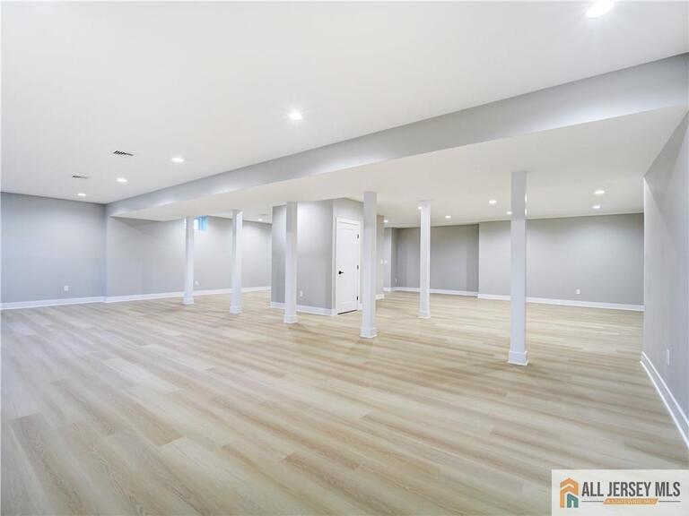 Photo 34 of 529 Wood Avenue, Edison NJ 08820, Edison, NJ