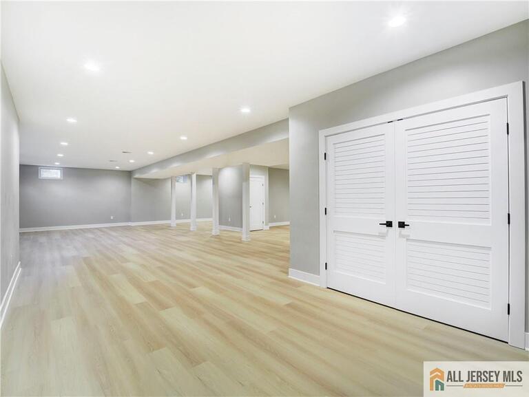 Photo 33 of 529 Wood Avenue, Edison NJ 08820, Edison, NJ