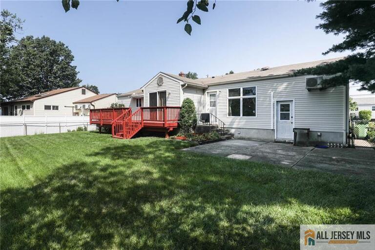 Photo 28 of 10 Eardley Road, Edison NJ 08817, Edison, NJ