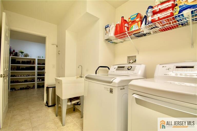 Photo 41 of 199 Amboy Avenue # 199D, Metuchen NJ 08840, Metuchen, NJ