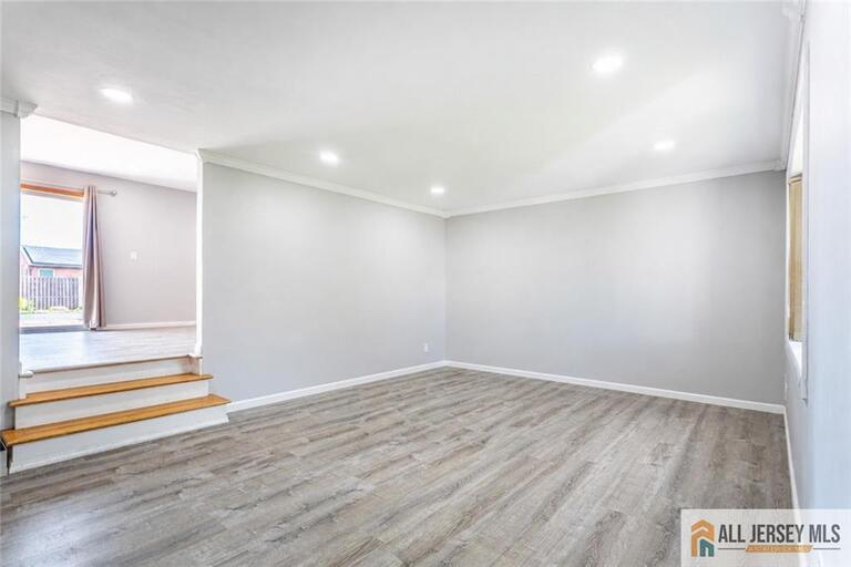 Photo 7 of 16 W Susan Street, Hazlet NJ 07730, Hazlet, NJ
