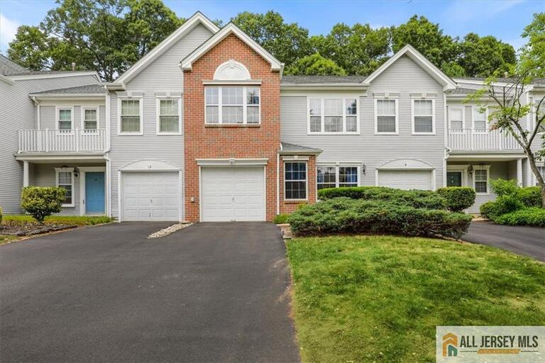 Photo 3 of 10 Pennsbury Way, East Brunswick NJ 08816, East Brunswick, NJ