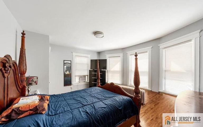 Photo 11 of 28 Oak Lane, Trenton NJ 08618, Trenton, NJ
