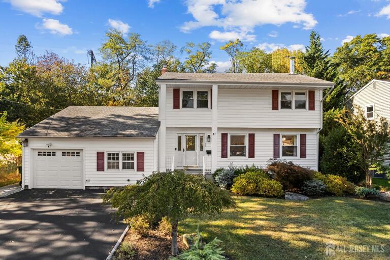 Photo 2 of 14 Mayling Court, Edison NJ 08837, Edison, NJ