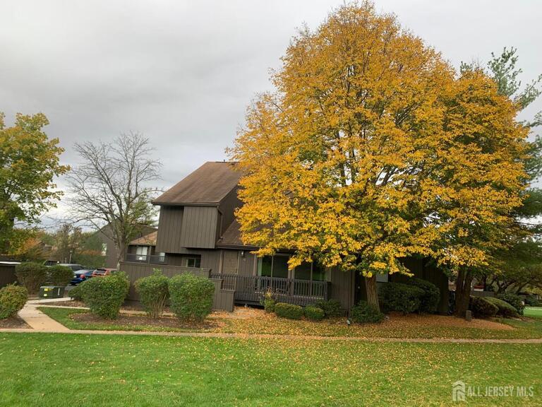 Photo 5 of 17 Westgate Drive, Edison NJ 08820, Edison, NJ