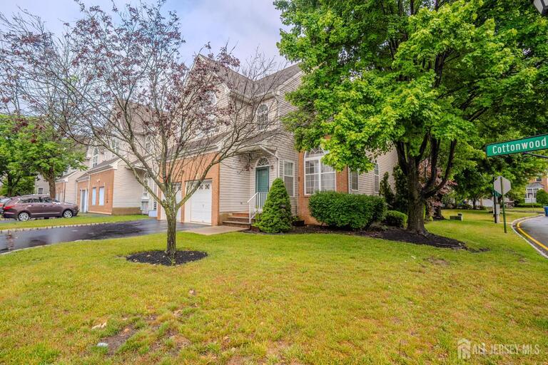 Photo 2 of 1101 Cottonwood Court, North Brunswick NJ 08902, North Brunswick, NJ