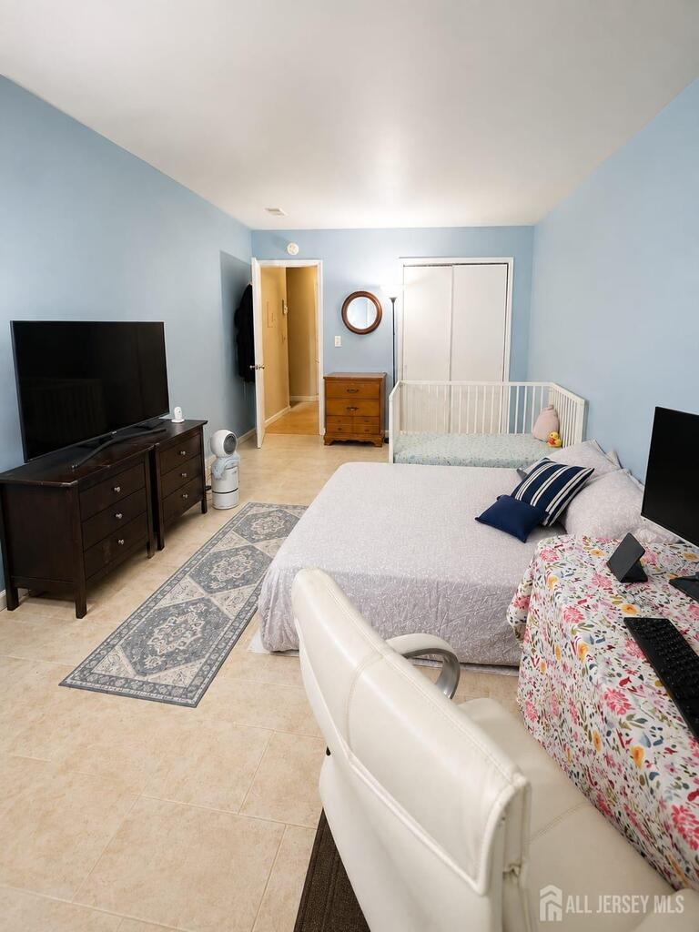 Photo 5 of 190 College Drive, Edison NJ 08817, Edison, NJ