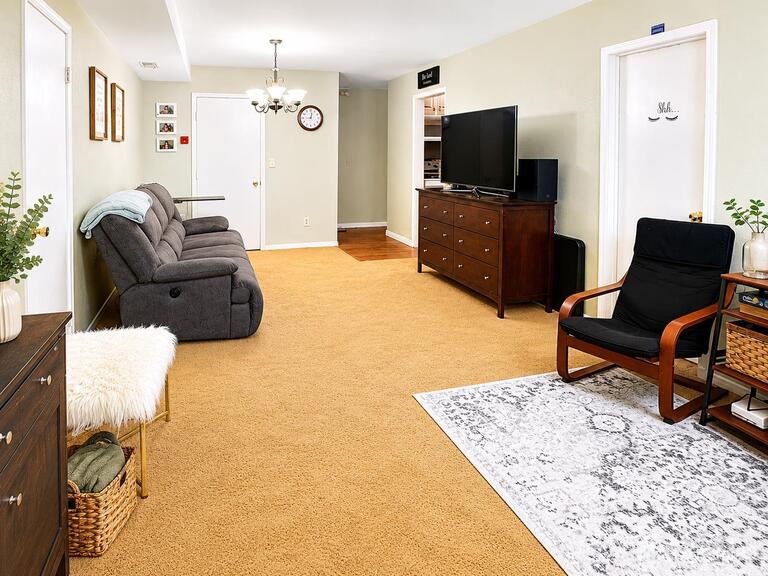 Photo 4 of 190 College Drive, Edison NJ 08817, Edison, NJ