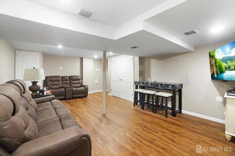 Photo 22 of 354 Colonia Boulevard, Colonia NJ 07067, Colonia, NJ