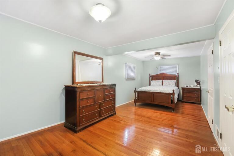 Photo 18 of 354 Colonia Boulevard, Colonia NJ 07067, Colonia, NJ