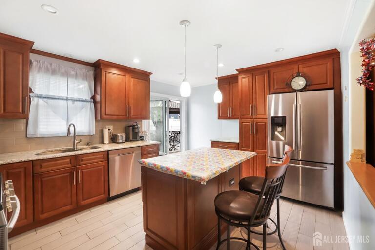 Photo 8 of 354 Colonia Boulevard, Colonia NJ 07067, Colonia, NJ