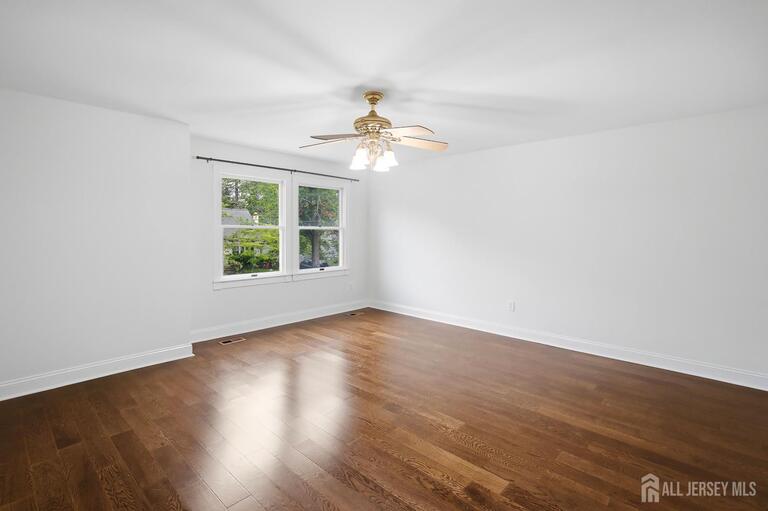 Photo 23 of 29 Windsor Drive, East Brunswick NJ 08816, East Brunswick, NJ