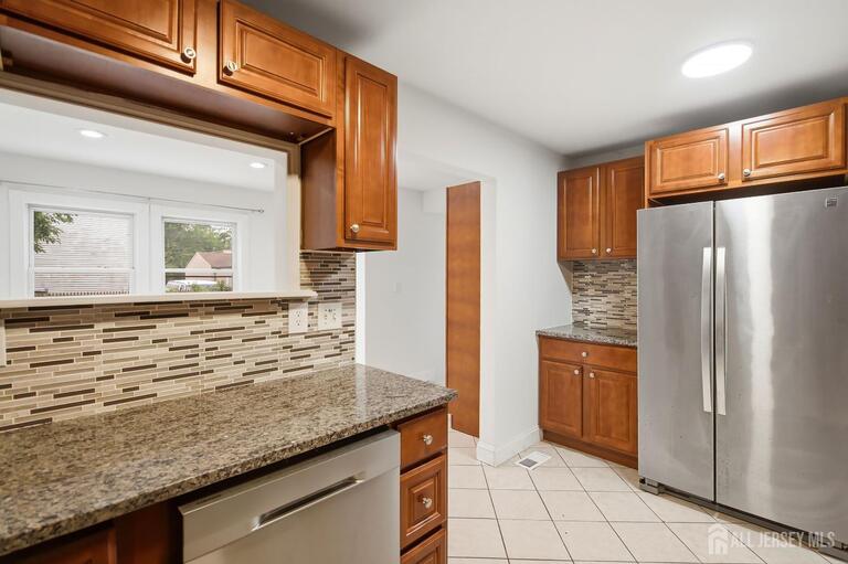 Photo 9 of 29 Windsor Drive, East Brunswick NJ 08816, East Brunswick, NJ