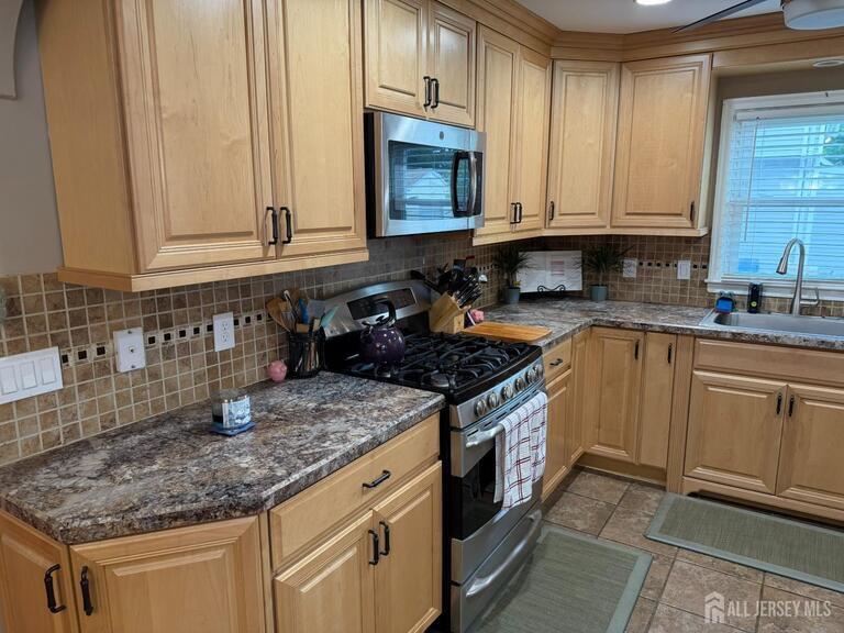 Photo 12 of 232 n jackson Avenue, North Plainfield NJ 07060, North Plainfield, NJ