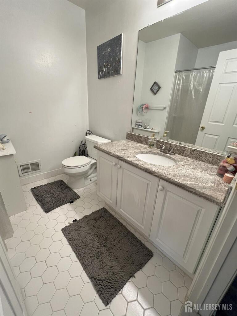 Photo 17 of 301 Park Knoll, South Brunswick NJ 08540, South Brunswick, NJ