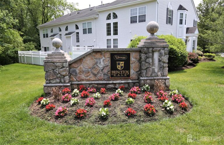 Photo 25 of 301 Park Knoll, South Brunswick NJ 08540, South Brunswick, NJ