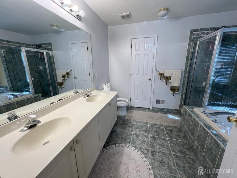 Photo 21 of 301 Park Knoll, South Brunswick NJ 08540, South Brunswick, NJ