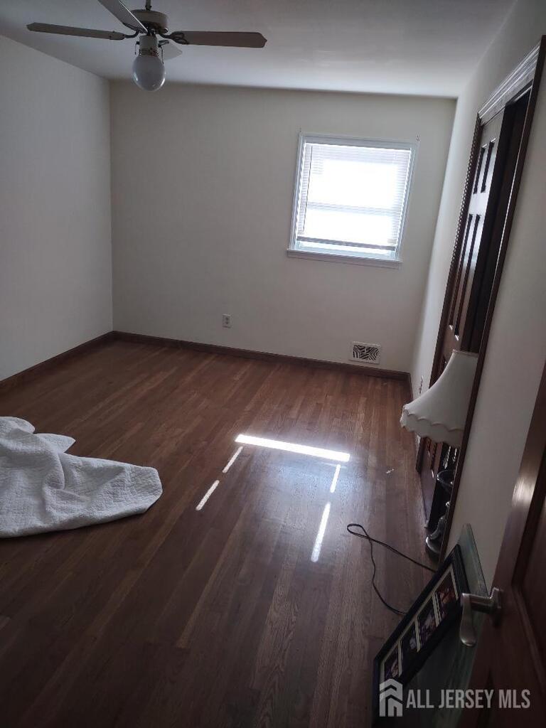 Photo 7 of 204 Marlin Drive, Fords NJ 08863, Fords, NJ