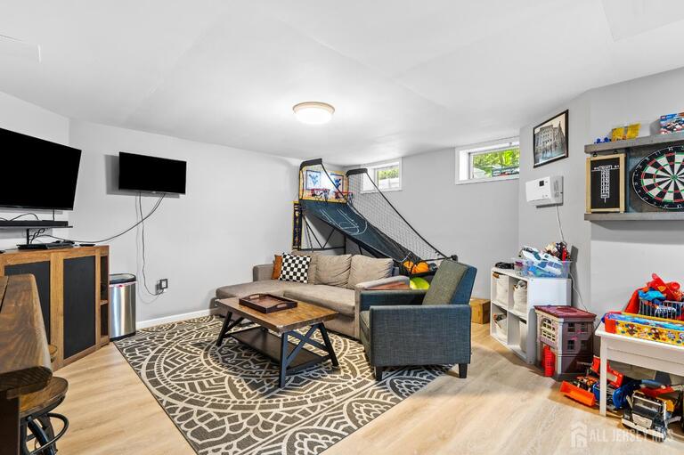 Photo 22 of 400 Monmouth Street, Hightstown NJ 08520, Hightstown, NJ