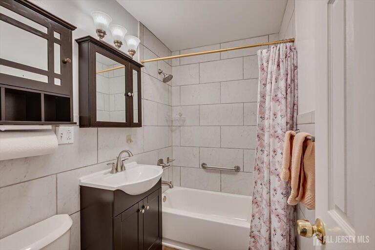 Photo 18 of 37 Kate Terrace, Piscataway NJ 08854, Piscataway, NJ