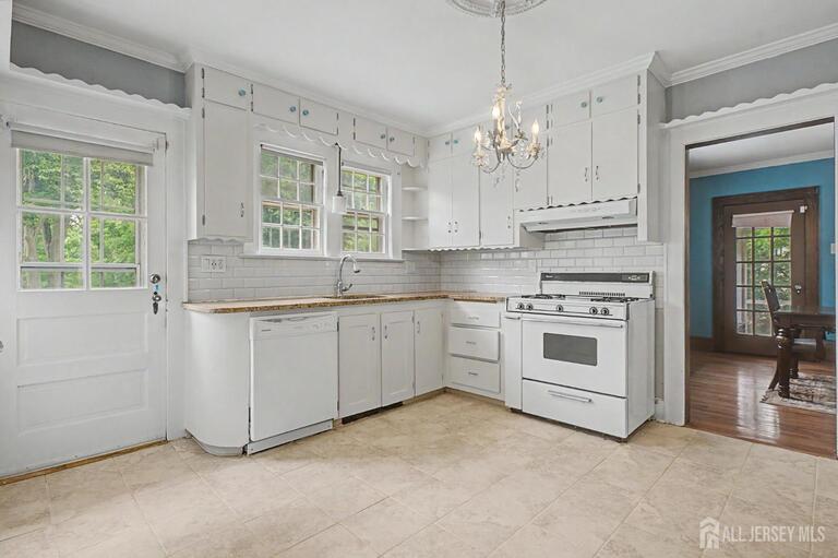 Photo 9 of 21 Elm Place, Milltown NJ 08850, Milltown, NJ