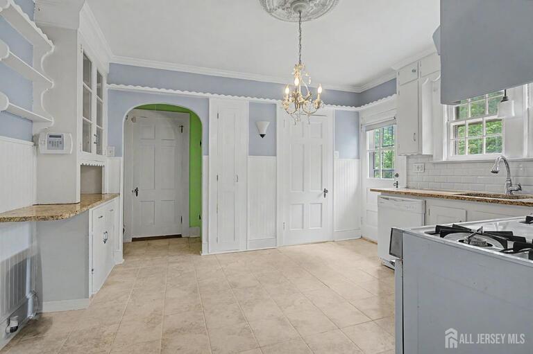 Photo 8 of 21 Elm Place, Milltown NJ 08850, Milltown, NJ