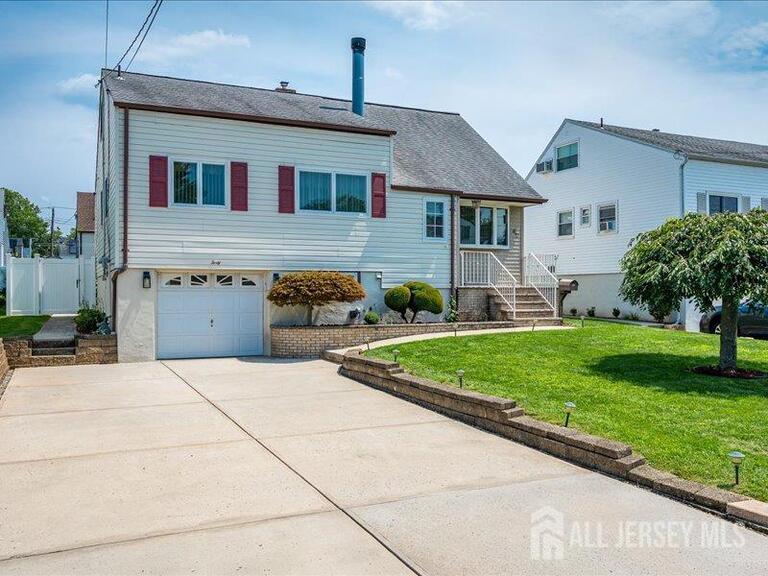 Photo 1 of 40 Concannon Drive, Fords NJ 08863, Fords, NJ