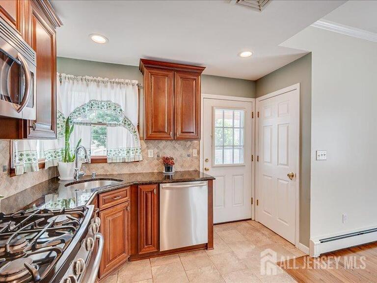 Photo 13 of 40 Concannon Drive, Fords NJ 08863, Fords, NJ