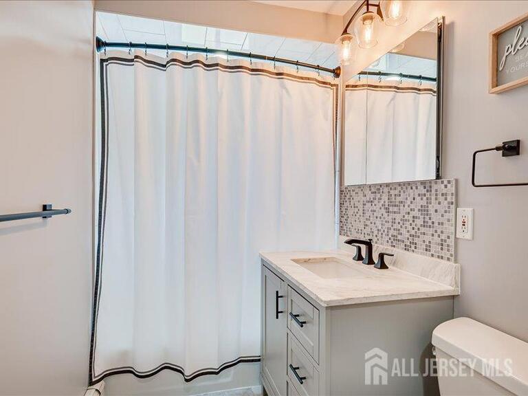 Photo 21 of 40 Concannon Drive, Fords NJ 08863, Fords, NJ