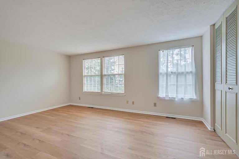 Photo 15 of 12 S Hill Drive, Hamilton NJ 08610, Hamilton, NJ