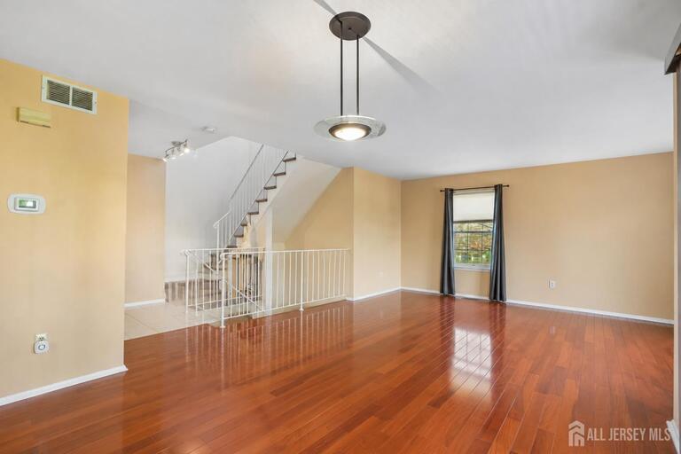 Photo 4 of 216 Copeley Way, North Brunswick NJ 08902, North Brunswick, NJ