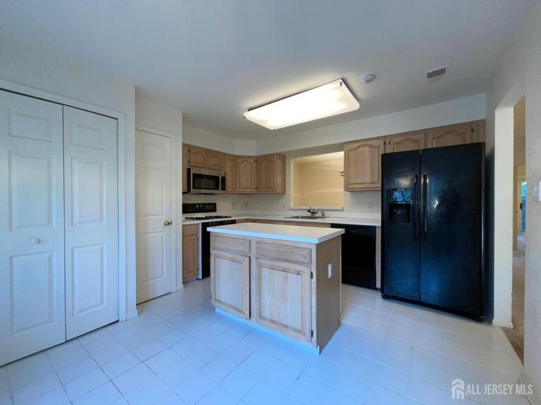 Photo 14 of 81 Winthrop Road # C, Monroe NJ 08831, Monroe, NJ