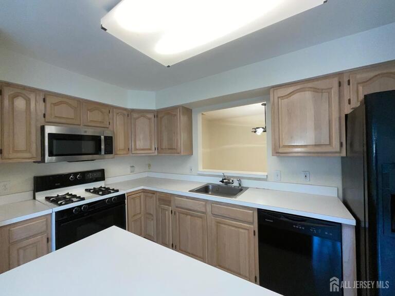 Photo 16 of 81 Winthrop Road # C, Monroe NJ 08831, Monroe, NJ