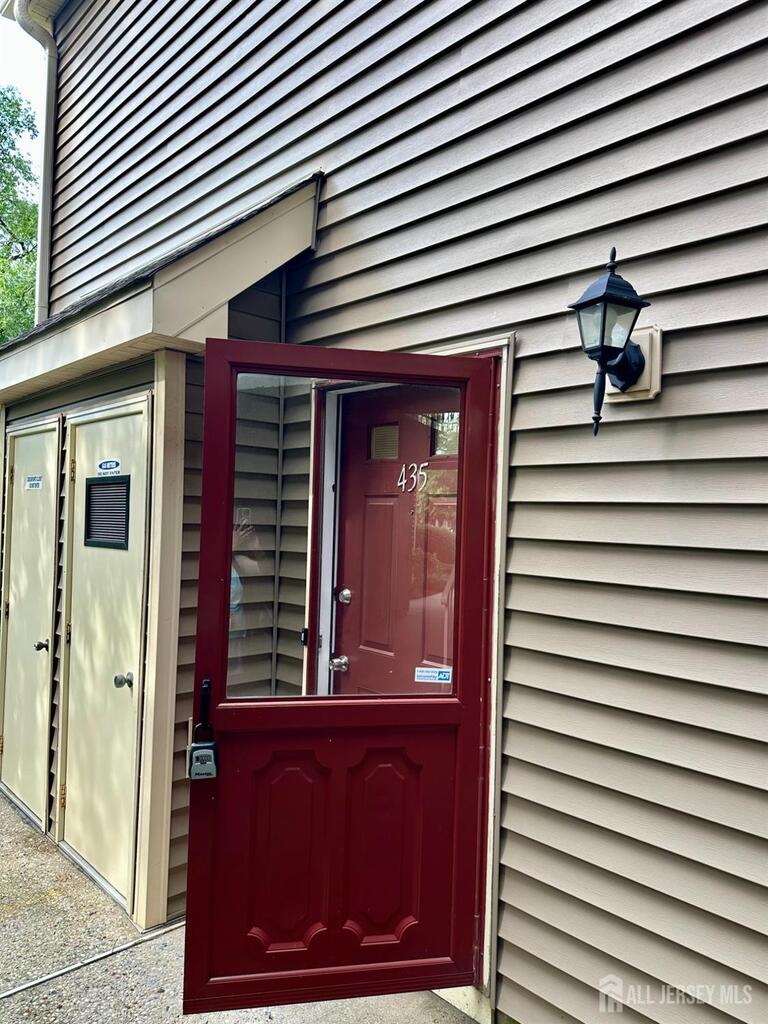Photo 3 of 435 Meade Court, East Brunswick NJ 08816, East Brunswick, NJ