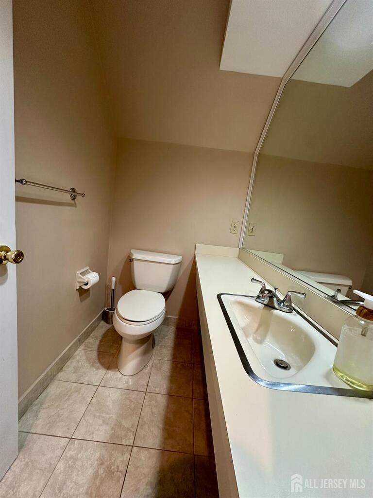 Photo 16 of 435 Meade Court, East Brunswick NJ 08816, East Brunswick, NJ