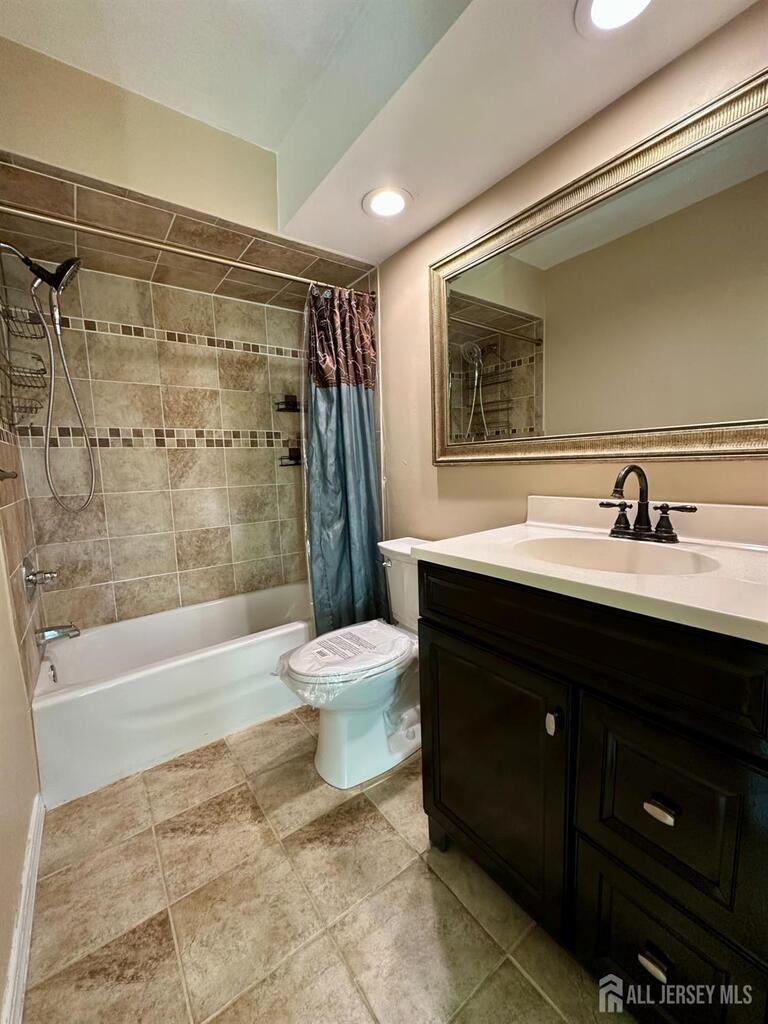 Photo 15 of 435 Meade Court, East Brunswick NJ 08816, East Brunswick, NJ