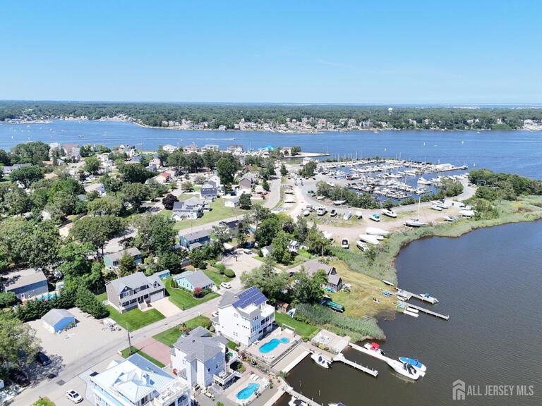 Photo 15 of 30 Corrigan Avenue, Pine Beach NJ 08741, Pine Beach, NJ