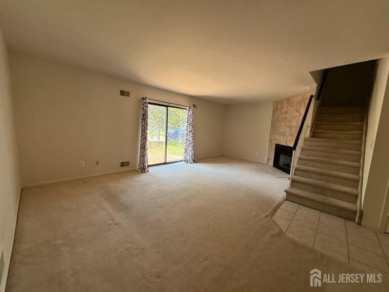 Photo 4 of 12 Sunflower Court, Edison NJ 08820, Edison, NJ