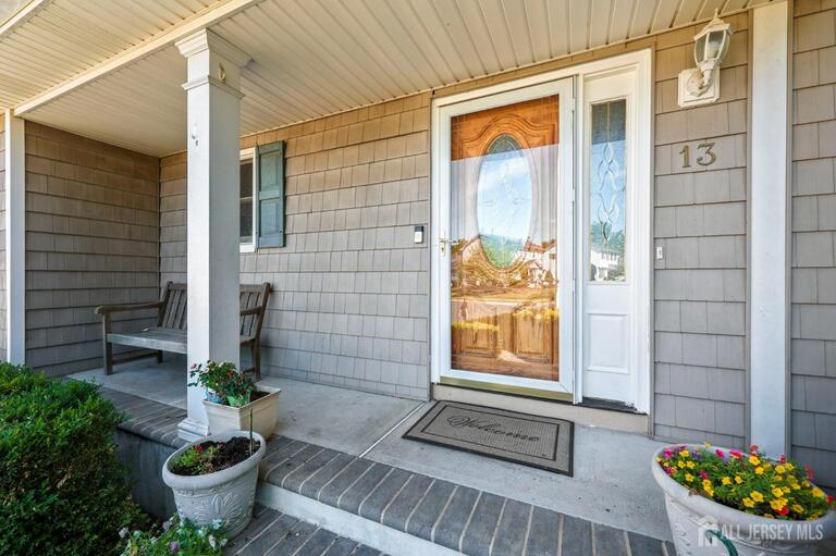 Photo 3 of 13 Tara Lin Drive, Hazlet NJ 07730, Hazlet, NJ