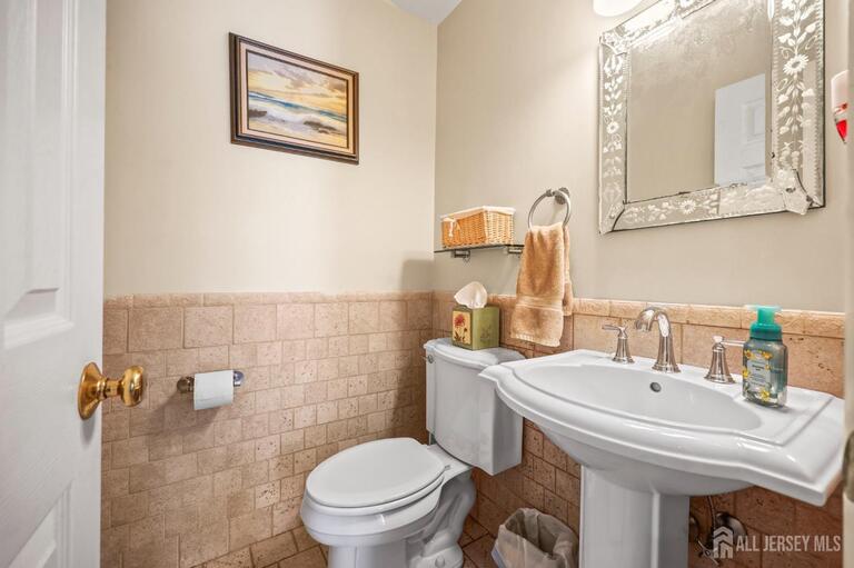 Photo 6 of 13 Tara Lin Drive, Hazlet NJ 07730, Hazlet, NJ
