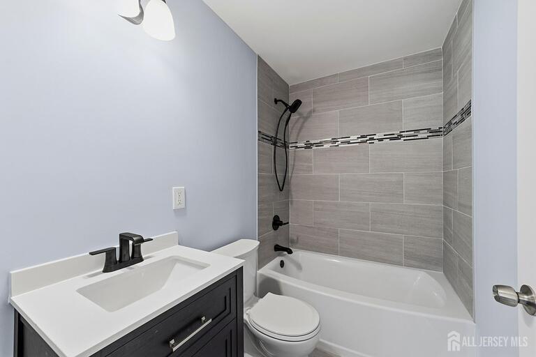 Photo 17 of 270 Alpine Way, Old Bridge NJ 08879, Old Bridge, NJ